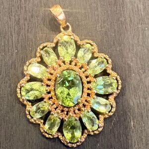 Vintage Peridot 925 Pendant